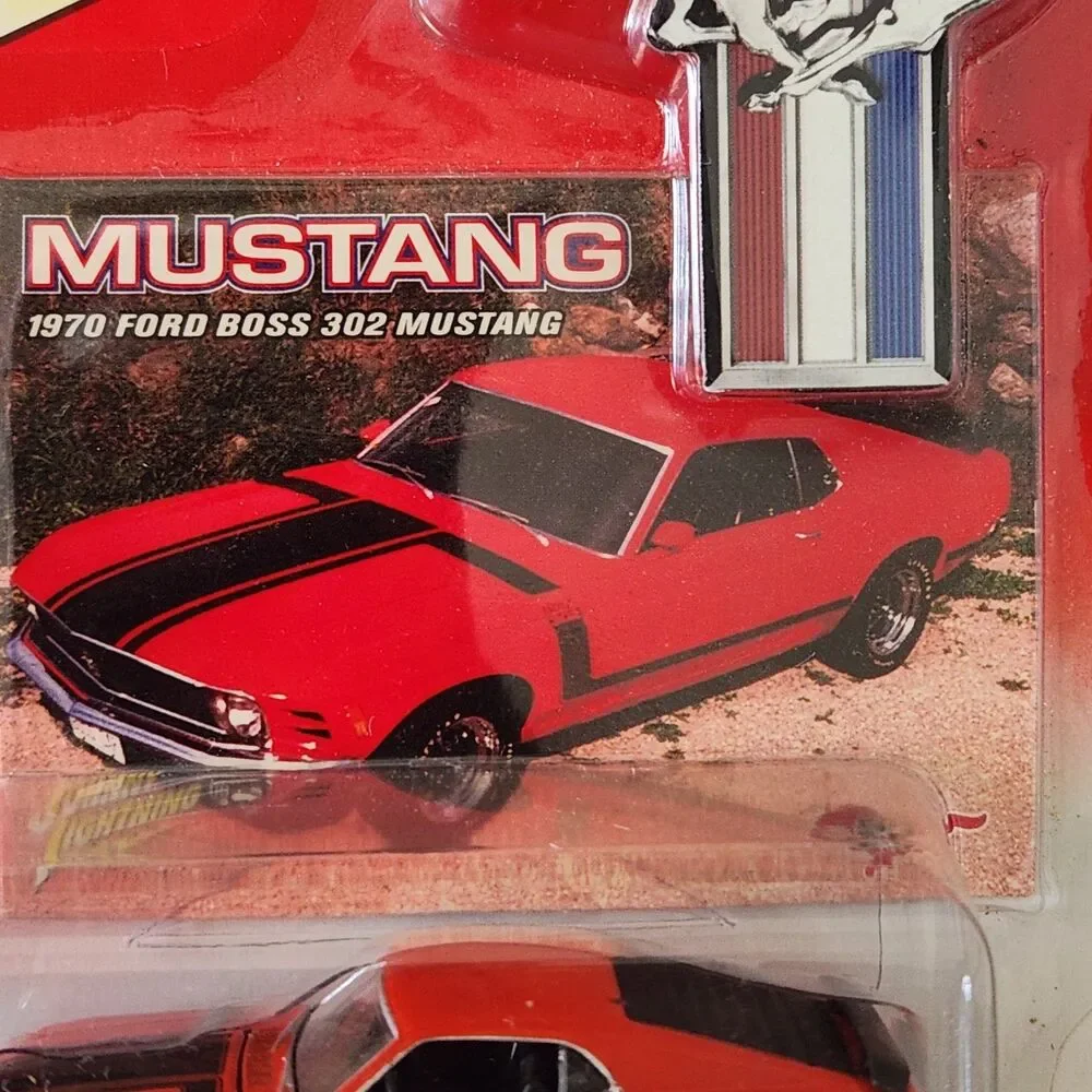 Johnny Lightning nip johnny